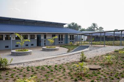 courtyard of a hospital with plants and trees